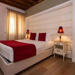 Town House Spagna- Luxury With Jacuzzi Bath Affittacamere Roma